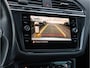 Volkswagen Tiguan 1.4 TSI eHybrid R-Line Business+ IQ LIGHT CAMERA TREKHAAK 19 INCH APPLE CARPLAY DODEHOEK