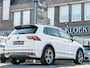 Volkswagen Tiguan 1.4 TSI eHybrid R-Line Business+ IQ LIGHT CAMERA TREKHAAK 19 INCH APPLE CARPLAY DODEHOEK