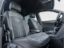 Volkswagen Tiguan 1.4 TSI eHybrid R-Line Business+ IQ LIGHT CAMERA TREKHAAK 19 INCH APPLE CARPLAY DODEHOEK