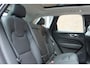 Volvo XC60 T6 Plug-in hybrid AWD Core Bright | Trekhaak | Panoramisch dak met Schuif/Kantel functie | Verwarmbare voor/achter stoelen | Verwarmbaar Stuurwiel | 18'' Lichtmetalen velgen | Extra getint glas achter | Lederen comfort stoelen | Sfeerverlichting