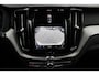 Volvo XC60 T6 Plug-in hybrid AWD Core Bright | Trekhaak | Panoramisch dak met Schuif/Kantel functie | Verwarmbare voor/achter stoelen | Verwarmbaar Stuurwiel | 18'' Lichtmetalen velgen | Extra getint glas achter | Lederen comfort stoelen | Sfeerverlichting