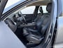 Volvo XC60 2.0 T5 AWD Momentum Sportleder met stoelverwarming | 20" Lichtmetalen velgen | Chromen raamomlijsting en zilveren roofrails | Trekhaak