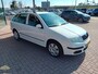 Skoda Fabia Combi 1.4-16V Spirit+, Airco, Cruise control, Radio/CD, Elektrische ramen, Elektrische spiegels, voorstoelen in hoogte verstelbaar, Stuurwiel verstelbaar, Centrale vergrendeling met AB, Trekhaak, Originele NL auto, Dealer onderhouden