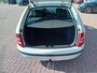 Skoda Fabia Combi 1.4-16V Spirit+, Airco, Cruise control, Radio/CD, Elektrische ramen, Elektrische spiegels, voorstoelen in hoogte verstelbaar, Stuurwiel verstelbaar, Centrale vergrendeling met AB, Trekhaak, Originele NL auto, Dealer onderhouden