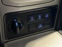 Toyota Land Cruiser 2.8 D-4D-F Challenger Window Van | Navigatie | LM Velgen 17" | Voorstoelen Verwarmd | PDC Achter | Trekhaak | Treeplanken |