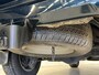 Toyota Land Cruiser 2.8 D-4D-F Challenger Window Van | Navigatie | LM Velgen 17" | Voorstoelen Verwarmd | PDC Achter | Trekhaak | Treeplanken |