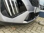 Peugeot 2008 1.2 Turbo 100 PK Allure | Bouwjaar 2025 | Stoelverwarming | Navigatie Via Telefoon | 360 Graden Camera | Dode Hoek Detectie | Climate Control | LED Verlichting | Cruise Control Adaptief | 17" Lichtmetalen Velgen | Hoge Zitpositie | Half Lederen Bekleding |