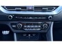 Kia Niro 1.6 GDi Hybrid 141pk DCT6 ExecutiveLine | Schuif-/kanteldak | Navigatie | Stoelverwarming | JBL audio |