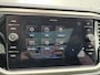 Volkswagen T-Roc 1.0 TSI Style / DIigtaal dashboard / LED / Pano / Climate controle / Navigatie / Parkeersensoren / P4