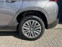 Peugeot 2008 1.2 Turbo 110PK Blue Lion | Navigatie | Cruise control | Panoramadak | Climate Control | Hoge zit | Parkeersensoren | Mistlampen | Lichtmetalen Velgen | All Season Banden |