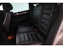 Volkswagen Touareg 4.2 V8 Caractere Luchtvering Leer, Automaat, Youngtimer!