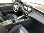 Peugeot e-308 GT EV 54 kWh | Panoramadak | 360 camera | Verwarmde voorstoelen | Warmtepomp