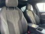 Peugeot e-308 GT EV 54 kWh | Panoramadak | 360 camera | Verwarmde voorstoelen | Warmtepomp