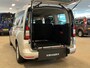 Ford Tourneo Connect L2 Rolstoelauto 5+1 Automaat