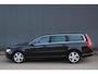 Volvo V70 1.6 T4 Nordic Xenon/Leer/Parkeersensor/Navigatie/Apk 04-2026