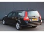 Volvo V70 1.6 T4 Nordic Xenon/Leer/Parkeersensor/Navigatie/Apk 04-2026