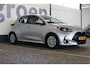 Toyota Yaris 1.5 Hybrid Active | Incl. 12 maanden garantie | Cruise control | Climate control | Parkeercamera | Apple carplay/Android auto | Navigatie | DAB | Bluetooth |