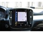 Volvo XC40 T2 130PK Momentum | Adaptieve Cruise Control | Volvo on call | Parkeer camera | Parkeer sensoren voor en achter | Navigatie | Interieur voorverwarmingsinstallatie