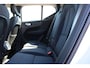 Volvo XC40 T2 130PK Momentum | Adaptieve Cruise Control | Volvo on call | Parkeer camera | Parkeer sensoren voor en achter | Navigatie | Interieur voorverwarmingsinstallatie