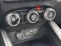 Mitsubishi Colt 1.6 HEV Intense / Automaat / Climate & Cruise Control / Navigatie door Android Auto/Apple CarPlay / Standaard 8 Jaar Fabrieksgarantie! /
