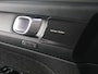 Volvo XC40 B3 AUT7 163PK Plus Bright | Adaptieve Cruise Control | Pilot Assist | DAB+ | Grootlicht assistent | Keyless entry/ start | Verwarmbare Voorruit | LED mistlampen | Standkachel | trekhaak elektrisch uitklapbaar
