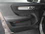 Volvo XC40 B3 AUT7 163PK Plus Bright | Adaptieve Cruise Control | Pilot Assist | DAB+ | Grootlicht assistent | Keyless entry/ start | Verwarmbare Voorruit | LED mistlampen | Standkachel | trekhaak elektrisch uitklapbaar