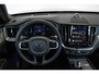 Volvo XC60 T6 Automaat Plug-in hybrid AWD Ultra Dark | Luchtvering | Bowers & Wilkins premium audio | 21'' Lichtmetalen velgen | 360° parkeercamera | Nappa lederen bekleding | Head-up display | Parkeerverwarming | BLIS | Adaptive cruise