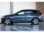 Volvo XC60 T6 Automaat Plug-in hybrid AWD Ultra Dark | Luchtvering | Bowers & Wilkins premium audio | 21'' Lichtmetalen velgen | 360° parkeercamera | Nappa lederen bekleding | Head-up display | Parkeerverwarming | BLIS | Adaptive cruise