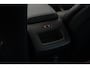 Volvo XC60 T6 Automaat Plug-in hybrid AWD Ultra Dark | Elektrisch panoramadak | Premium audio by Bowers & Wilkins | Luchtvering | Verwarmbare voorstoelen en achterbank | Apple carplay/Android auto | Rondomzicht camera |