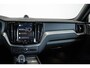 Volvo XC60 T6 Automaat Plug-in hybrid AWD Ultra Dark | Luchtvering | Bowers & Wilkins premium audio | 21'' Lichtmetalen velgen | 360° parkeercamera | Nappa lederen bekleding | Head-up display | Parkeerverwarming | BLIS | Adaptive cruise