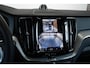 Volvo XC60 T6 Automaat Plug-in hybrid AWD Ultra Dark | Elektrisch panoramadak | Premium audio by Bowers & Wilkins | Luchtvering | Verwarmbare voorstoelen en achterbank | Apple carplay/Android auto | Rondomzicht camera |