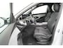 Peugeot 5008 1.2 Hybrid 136 Allure | Navigatie | Adaptive cruise control | 7-zits | 360° Camera | Stuurverwarming