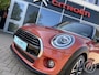MINI Cooper 3-Deurs (f56) 1.5 136pk Automaat CooperSummer Red Edition | panoramadak, leder, verw. voorstoelen, navigatie, 17 inch velgen, parkeersensoren voor en achter,head up