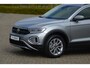 Volkswagen T-Roc 1.5 TSI Life Edition DSG automaat 3110 km!