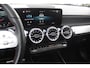 Mercedes-Benz GLB 200 Premium Plus 7p. / Panoramadak / Camera / 20'' / Sfeerverlichting / Navigatie / Dodehoek / DAB / Stoelverwarming / Cruise Control