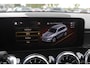 Mercedes-Benz GLB 200 Premium Plus 7p. / Panoramadak / Camera / 20'' / Sfeerverlichting / Navigatie / Dodehoek / DAB / Stoelverwarming / Cruise Control