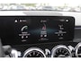 Mercedes-Benz GLB 200 Premium Plus 7p. / Panoramadak / Camera / 20'' / Sfeerverlichting / Navigatie / Dodehoek / DAB / Stoelverwarming / Cruise Control
