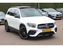 Mercedes-Benz GLB 200 Premium Plus 7p. / Panoramadak / Camera / 20'' / Sfeerverlichting / Navigatie / Dodehoek / DAB / Stoelverwarming / Cruise Control