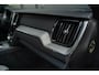 Volvo XC60 2.0 T8 Recharge AWD Ultimate Dark Luchtvering