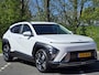 Hyundai Kona 1.6 GDI HEV Premium | KORTING €5895 | DEMO | 360 CAMERA | NAVIGATIE | STOELVENTILATIE |
