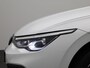 Volkswagen Golf 1.0 eTSI Life Business led matrix (iq.light) | 17 inch lichtmetaal | Navigatie | Stoelverwarming |