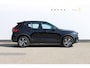 Volvo XC40 B4 211PK Automaat Plus Dark Adaptieve Cruise Control / Semi elektrisch wegklapbare trekhaak / Verwarmbare voorruit / Google Infotainment / Blis / Parkeersensoren voor en achter met parkeercamera