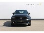 Volvo XC40 B4 211PK Automaat Plus Dark Adaptieve Cruise Control / Semi elektrisch wegklapbare trekhaak / Verwarmbare voorruit / Google Infotainment / Blis / Parkeersensoren voor en achter met parkeercamera