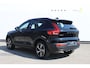 Volvo XC40 B4 211PK Automaat Plus Dark Adaptieve Cruise Control / Semi elektrisch wegklapbare trekhaak / Verwarmbare voorruit / Google Infotainment / Blis / Parkeersensoren voor en achter met parkeercamera