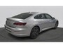 Volkswagen Arteon 1.5 TSI 150 pk TSI DSG Automaat Executive | PDC | Navi | Clima | LED | 19" velgen |