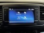 Toyota PROACE Electric Shuttle Long Extra Range Cool 75 kWh 9 pers. Navigatie Apple Carplay/Android Auto Parkeersensoren Cruise Control Lichtmetalen velgen Getinte ramen Airco