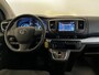 Toyota PROACE Electric Shuttle Long Extra Range Cool 75 kWh 9 pers. Navigatie Apple Carplay/Android Auto Parkeersensoren Cruise Control Lichtmetalen velgen Getinte ramen Airco