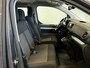 Toyota PROACE Electric Shuttle Long Extra Range Cool 75 kWh 9 pers. Navigatie Apple Carplay/Android Auto Parkeersensoren Cruise Control Lichtmetalen velgen Getinte ramen Airco