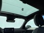 Fiat 500e GIORGIO Armani Editie | 42 KWH | JBL Audio | Panoramadak | Cruise Control | Navigatie | Carplay | Camera | Parkeersensoren Voor + Achter