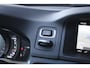 Volvo V70 T4 2.0 Polar+ | Xenon | Afn. Trekhaak | Orig. NL auto | Nav. | PDC V&A | Dealer onderhouden |